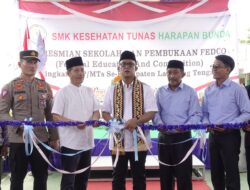 Bupati Ardito Wijaya Meresmikan SMK Kesehatan Tunas Harapan Bunda